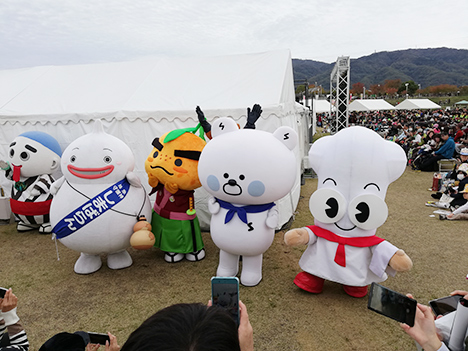 ターニーとこにゅうどうくんと島原守護神しまばらんと滝ノ道ゆずるとSOL