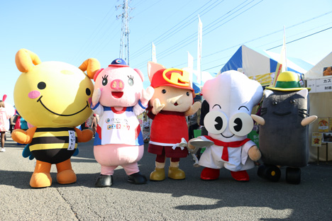 ターニーとみっちゃん、エネぷぅ、手すり侍、ハットにゃん